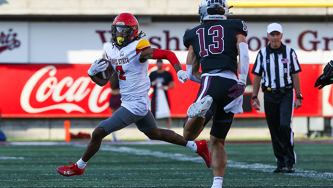 #1 Ferris State Battles To Finish In Tight Setback At Montana