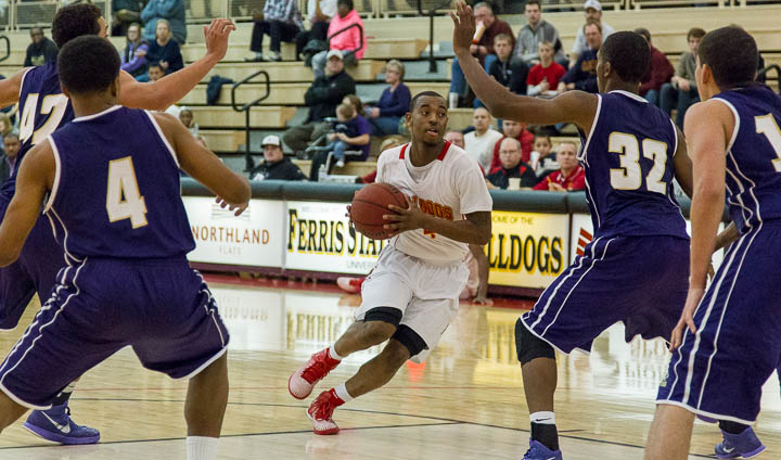 Game-Winning Three From Jackson At The Buzzer Lifts FSU Past Albion