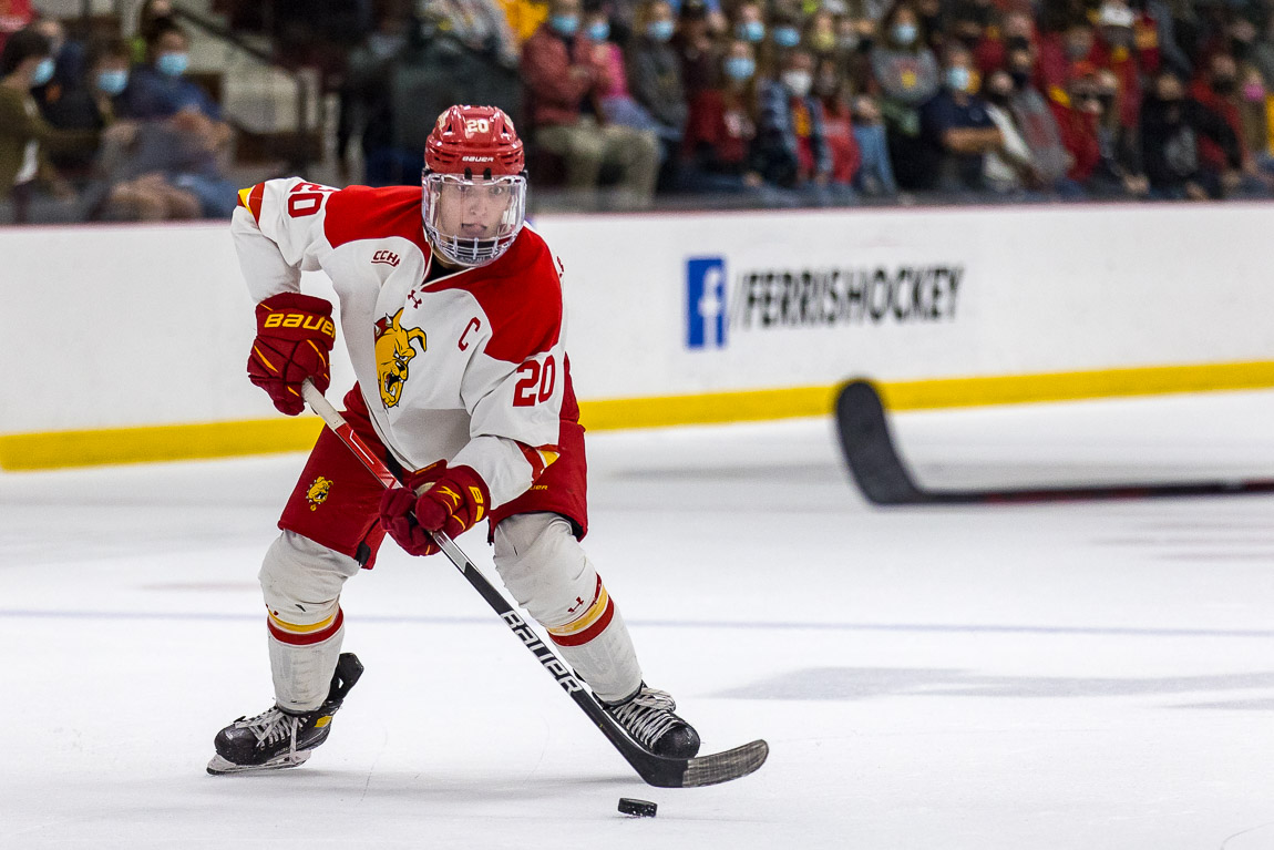 Bulldogs Fall To #1 Minnesota State Mavericks On The Road