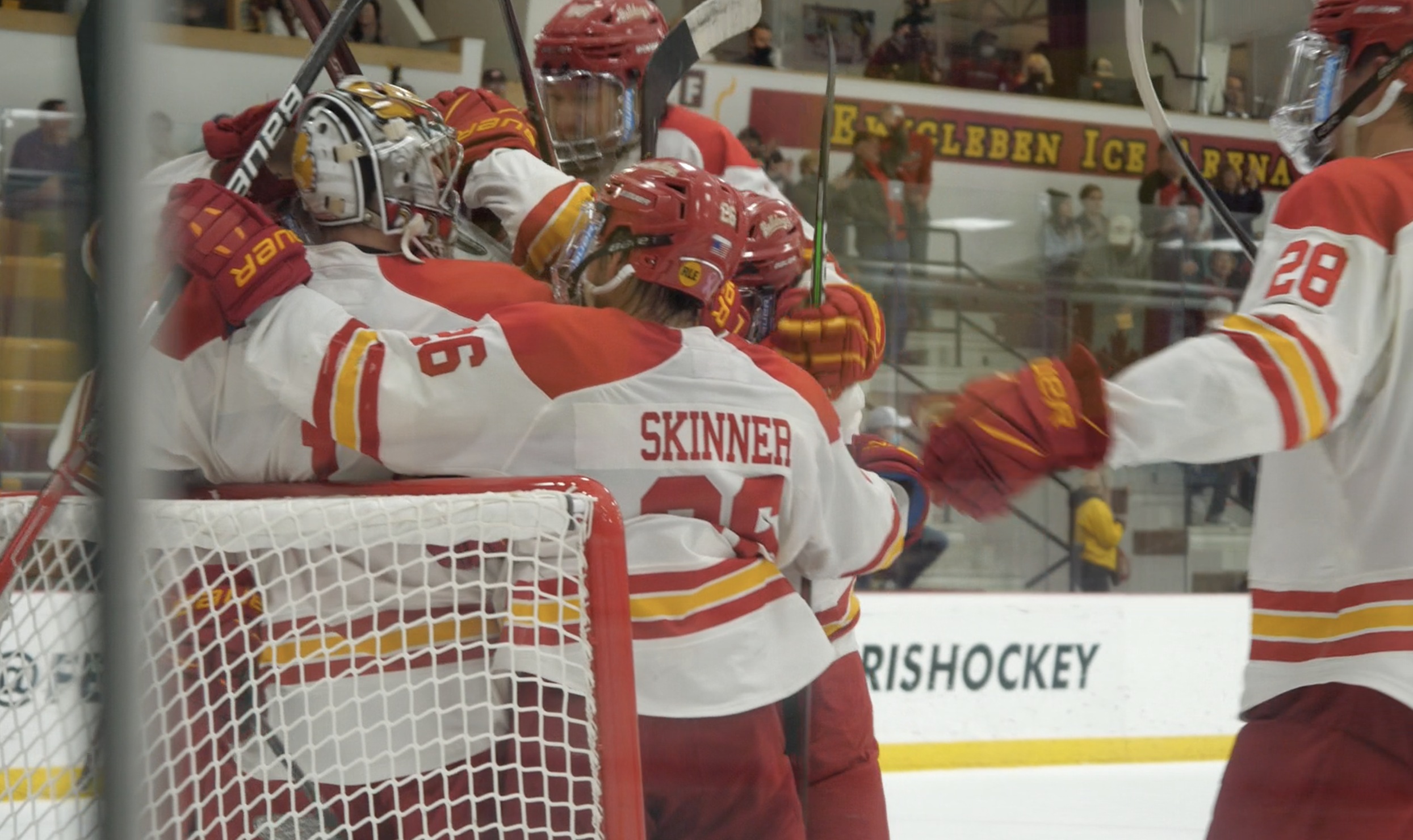 Bulldogs Topple National #2 Minnesota State