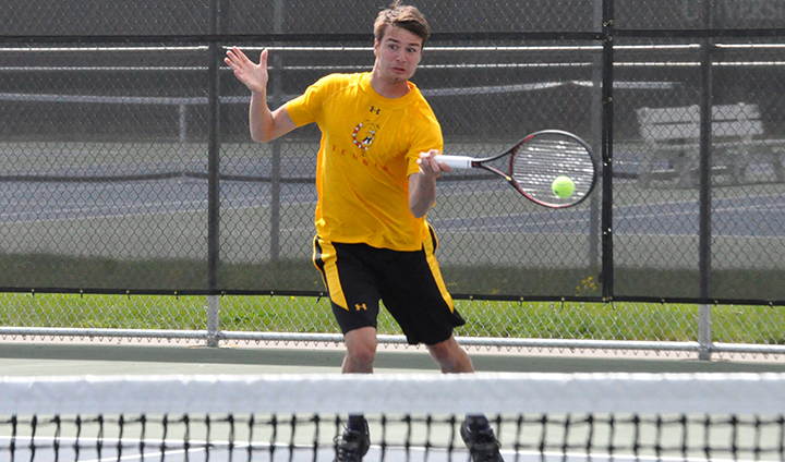 WATCH: Ferris State Men's Tennis Beats Lewis In NCAA Regional Tourney