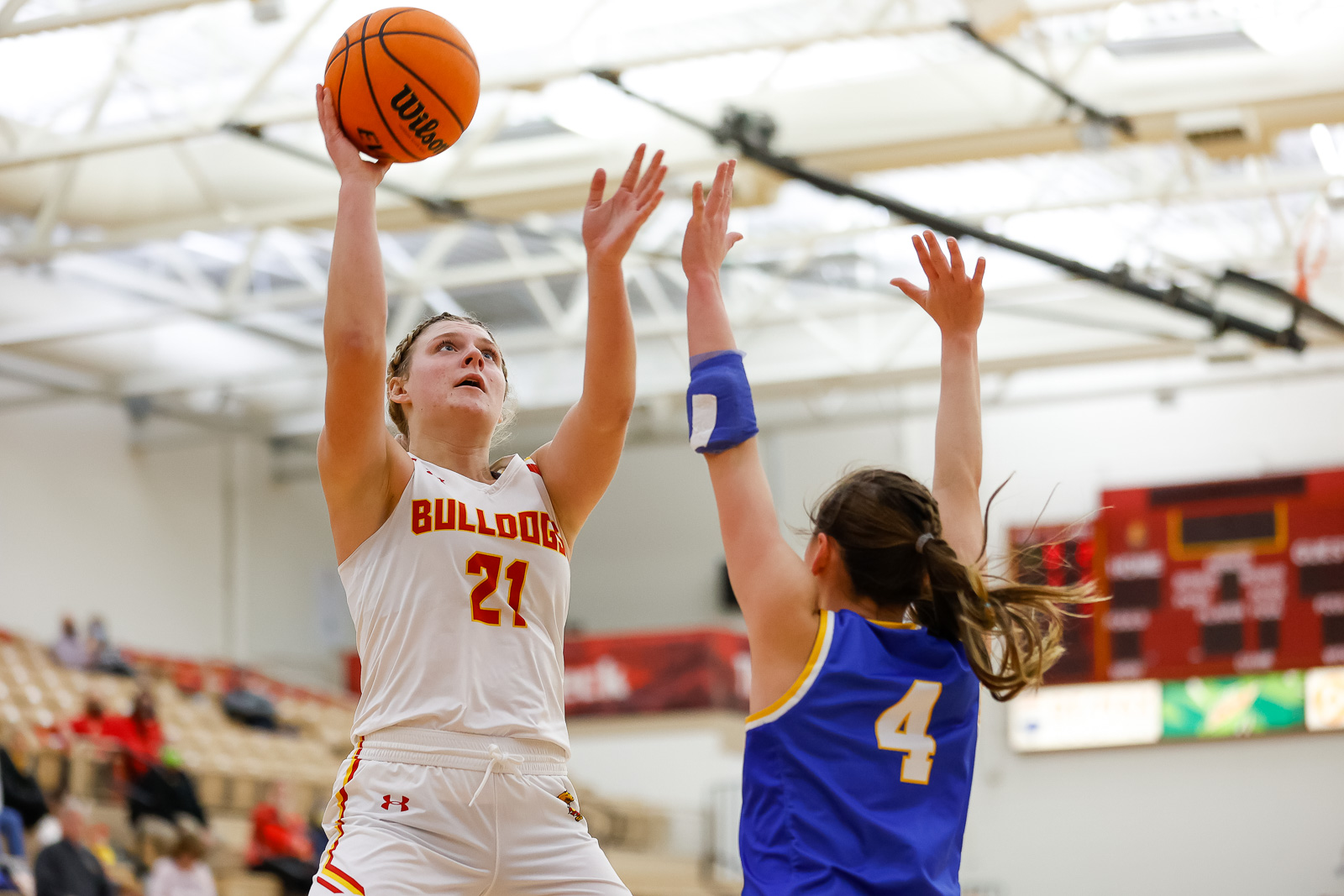 Bulldogs Bolt By Ursuline, Win Fifth Straight