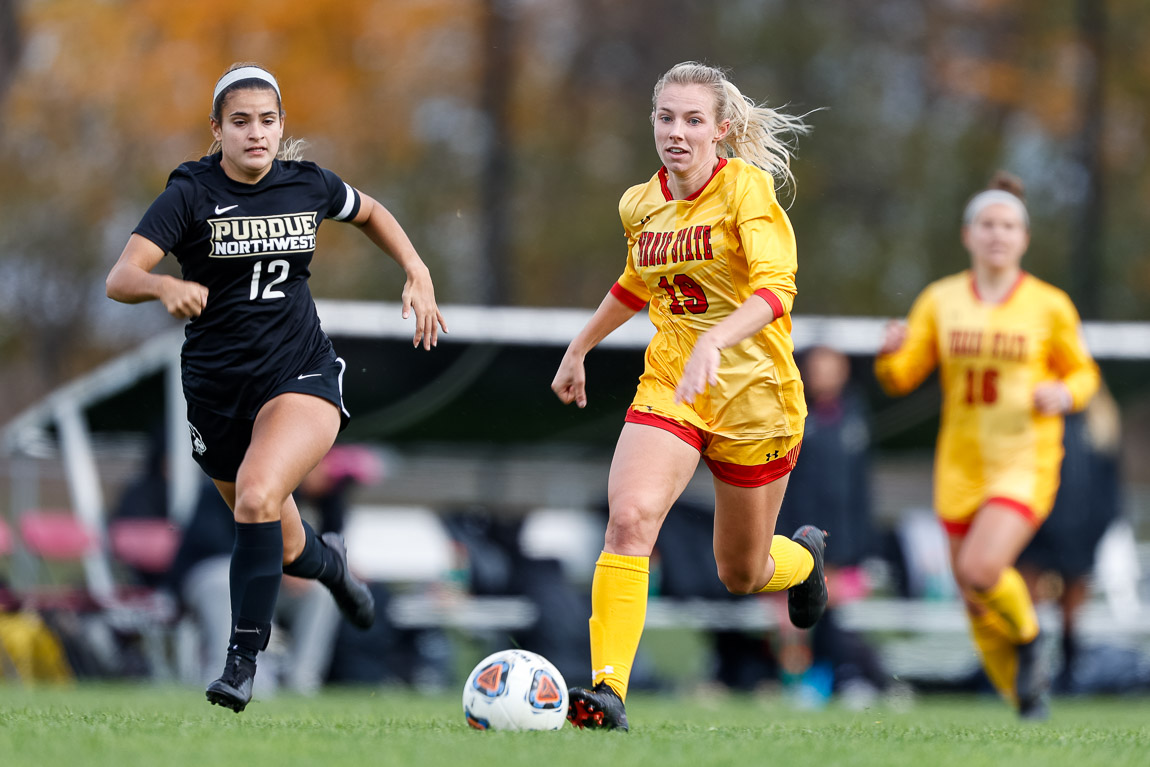 Bulldogs Buzz Pride, Run Unbeaten Streak To 13