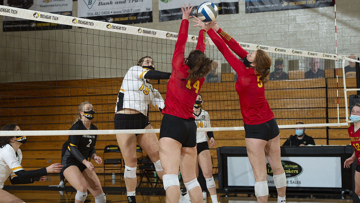 Michigan Tech Bounces Back For Weekend-Opening Win Over #25 Bulldogs